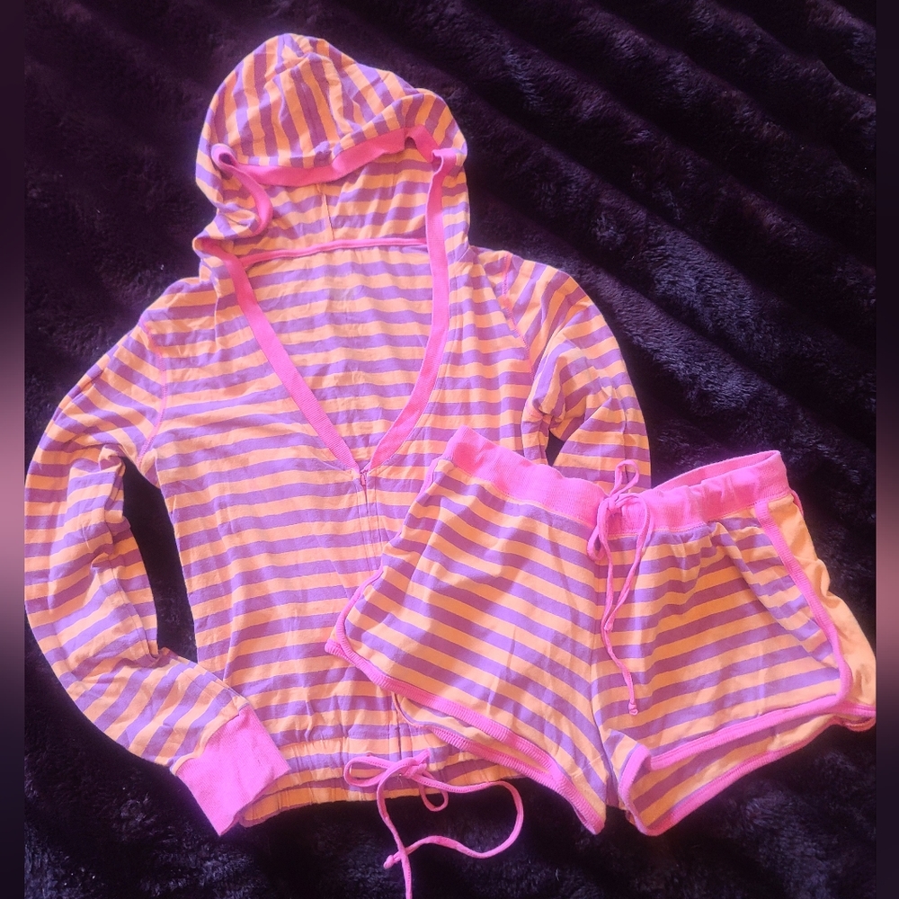 Xhilaration Sleepwear pajama shorts set Hooded size Medium